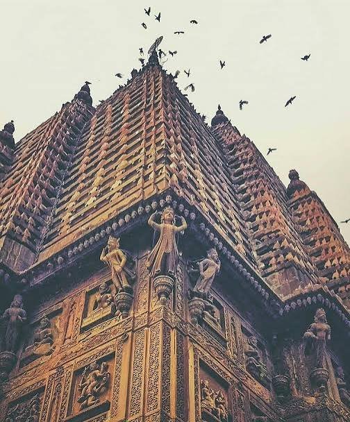 Kashi's Hidden Canvas: Wooden Toys, Stupas, and Dev Deepawali