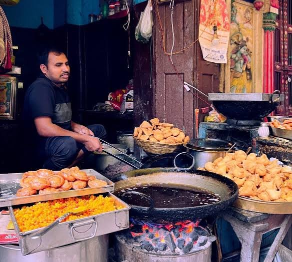 Unfiltered Varanasi Sunrise & History: A Local’s Winter Walk