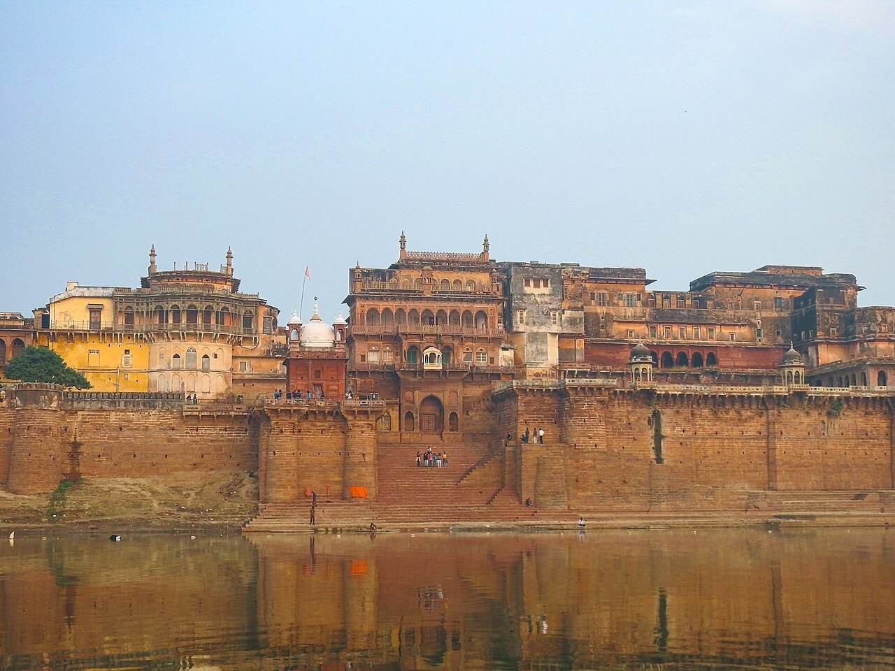 Varanasi Dawn Rituals, Ramnagar Fort & Heritage Walks