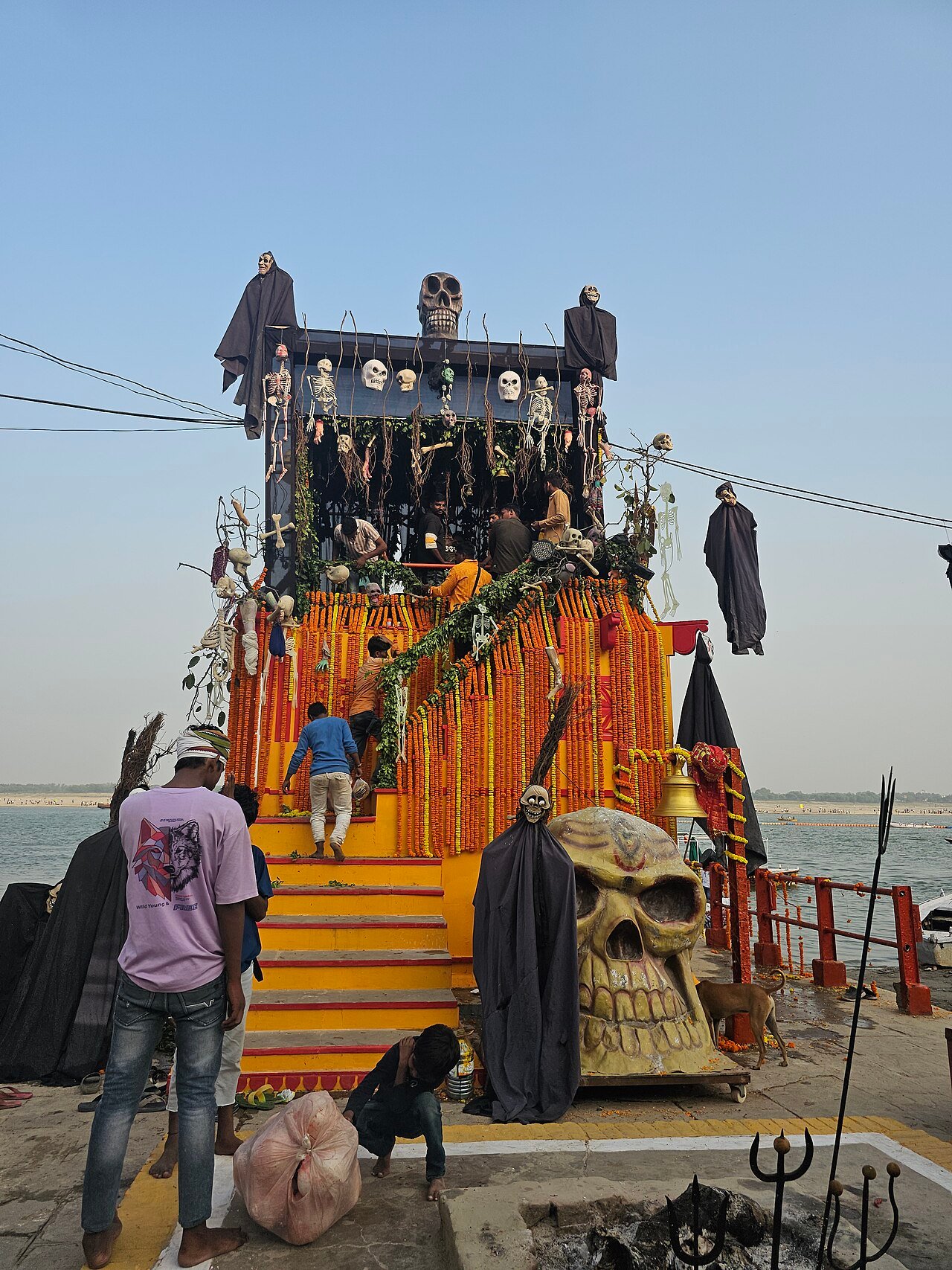 Varanasi Monsoon Guide: July & August Itinerary & Manikarnika